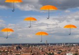 Bologna con ombrelli