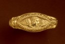 Anello etrusco in oro