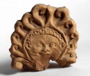 Antefissa a forma di gorgone, dalla basilica di Sala Borsa