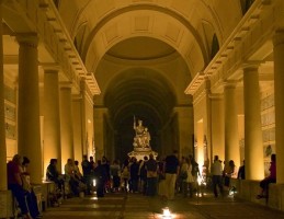 Una visita notturna in Certosa