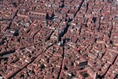 Foto aerea di Bologna