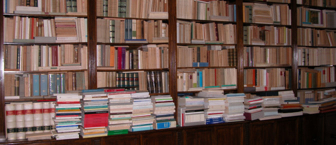 Libreria di Raffaele Spongano nell'appartamento di Via Vallescura a Bologna